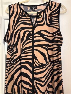 Liz Claiborne Black and Blush Zebra Print Sleeveless Tank Size Large Petite